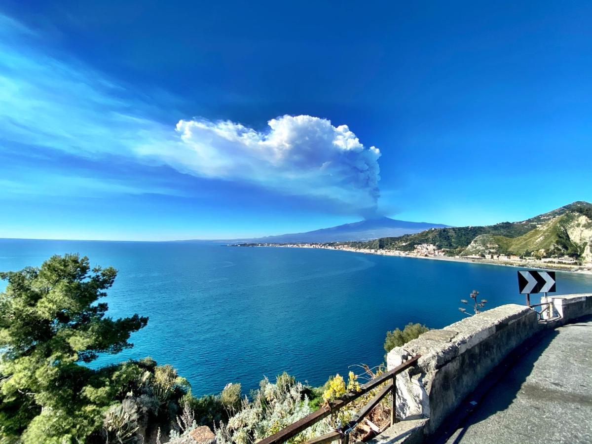 Blue Marine Taormina Appartement Buitenkant foto