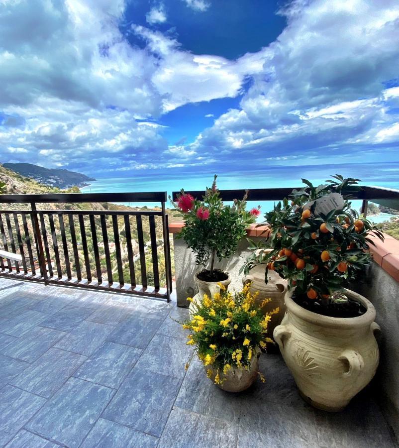 Blue Marine Taormina Appartement Buitenkant foto